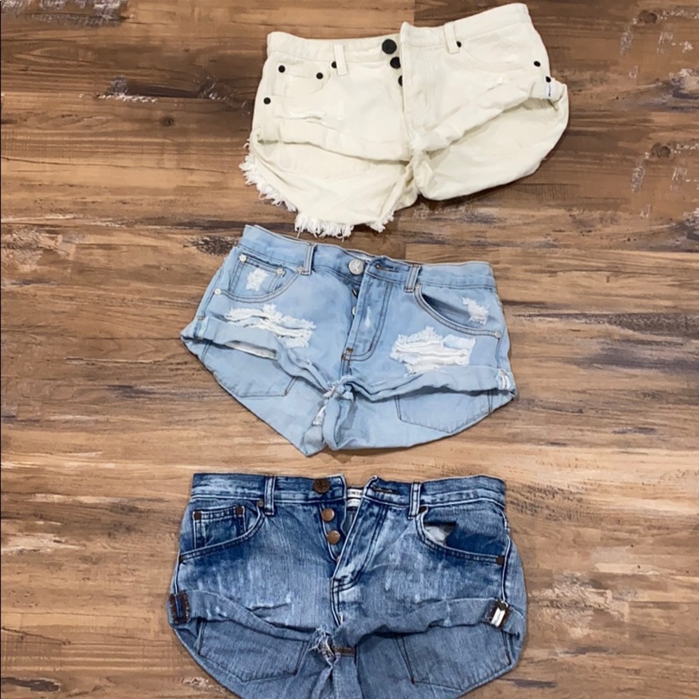 ONE TEASPOON bandit shorts size 25 3 pairs!